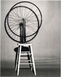 Duchamp-RuedaTaburete